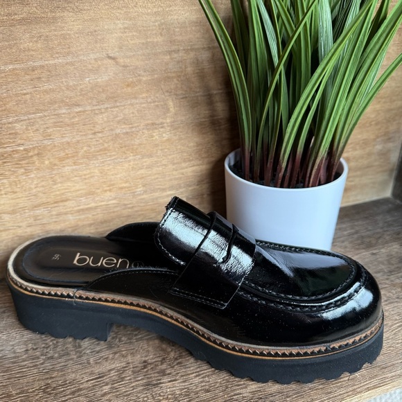 NEW Bueno Black Patent Amber Women's Open Back Clog - Picture 9 of 15